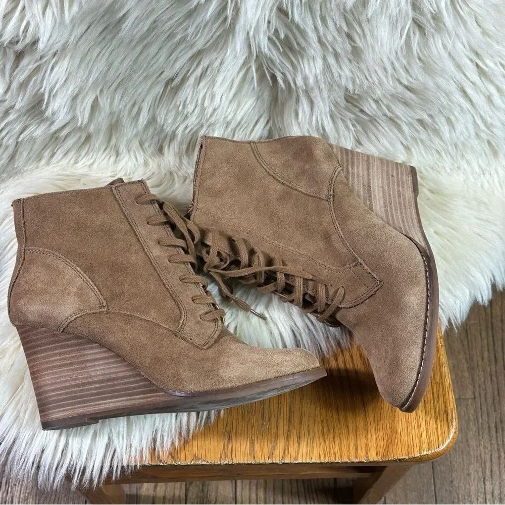 Lucky Brand Tan Suede Wedge Boots